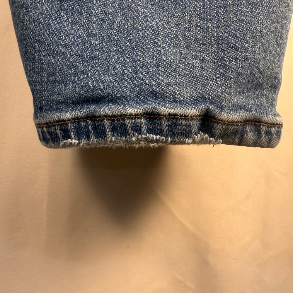 Kut from the Kloth NAOMI Fab Ab Crop Straight Leg Jeans, size 22, Denim - Picture 9 of 13